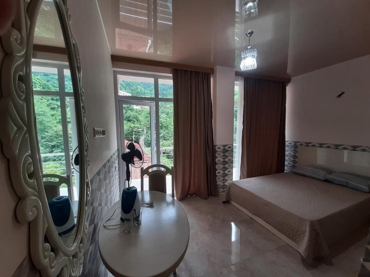 Giorgi Kvariati Hotel Exterior photo