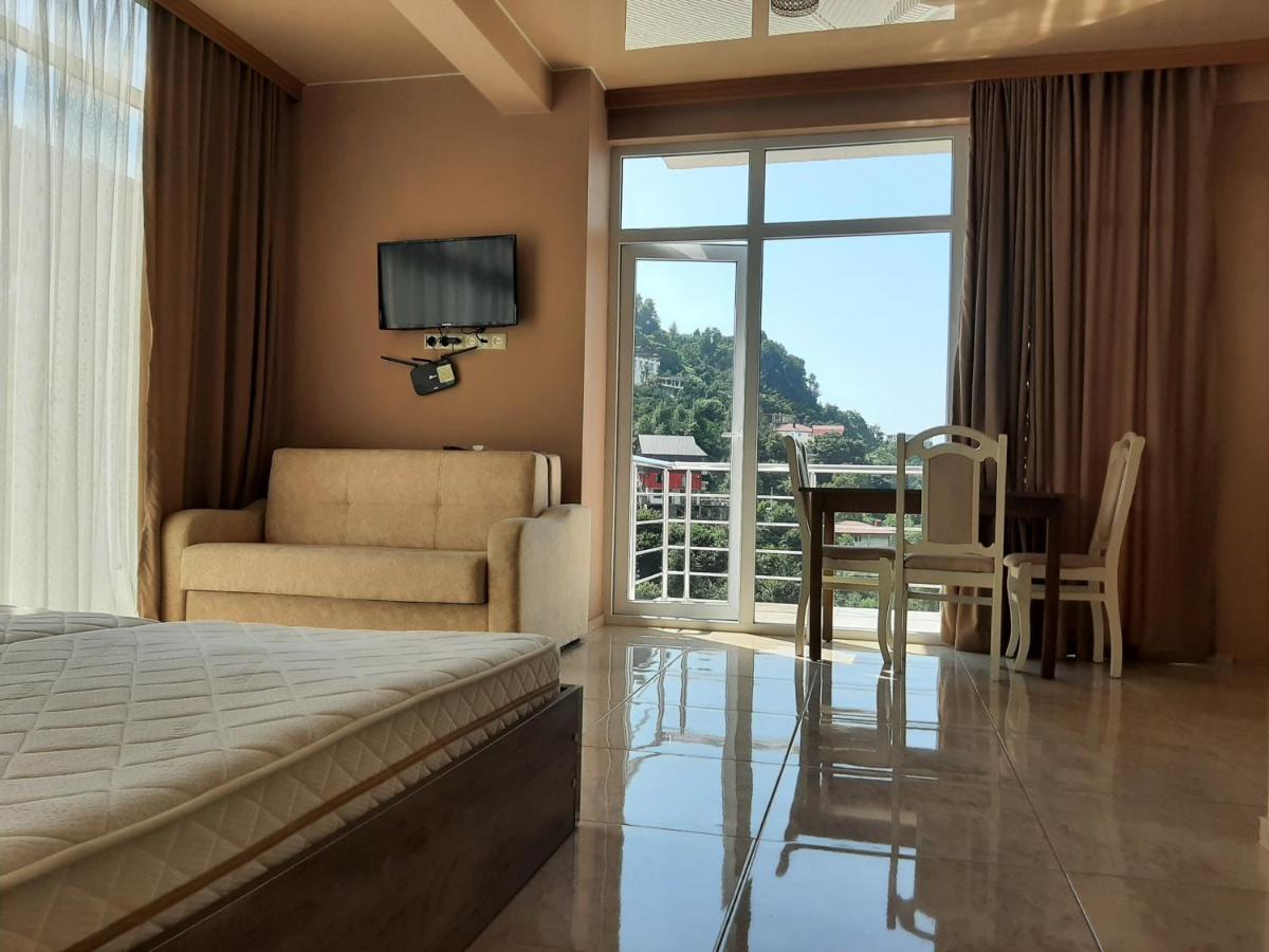 Giorgi Kvariati Hotel Exterior photo