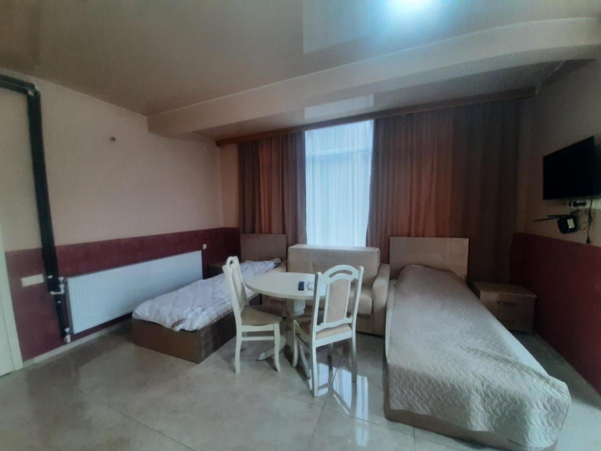 Giorgi Kvariati Hotel Exterior photo